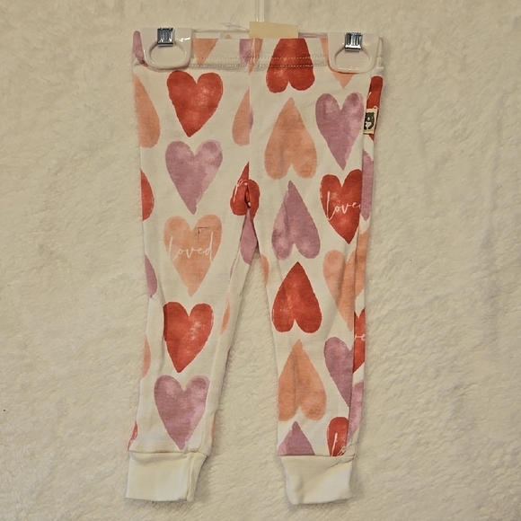 New Rabbit Bear Red and Pink Pajama Set with Heart Pattern 12 Months - Picture 4 of 5